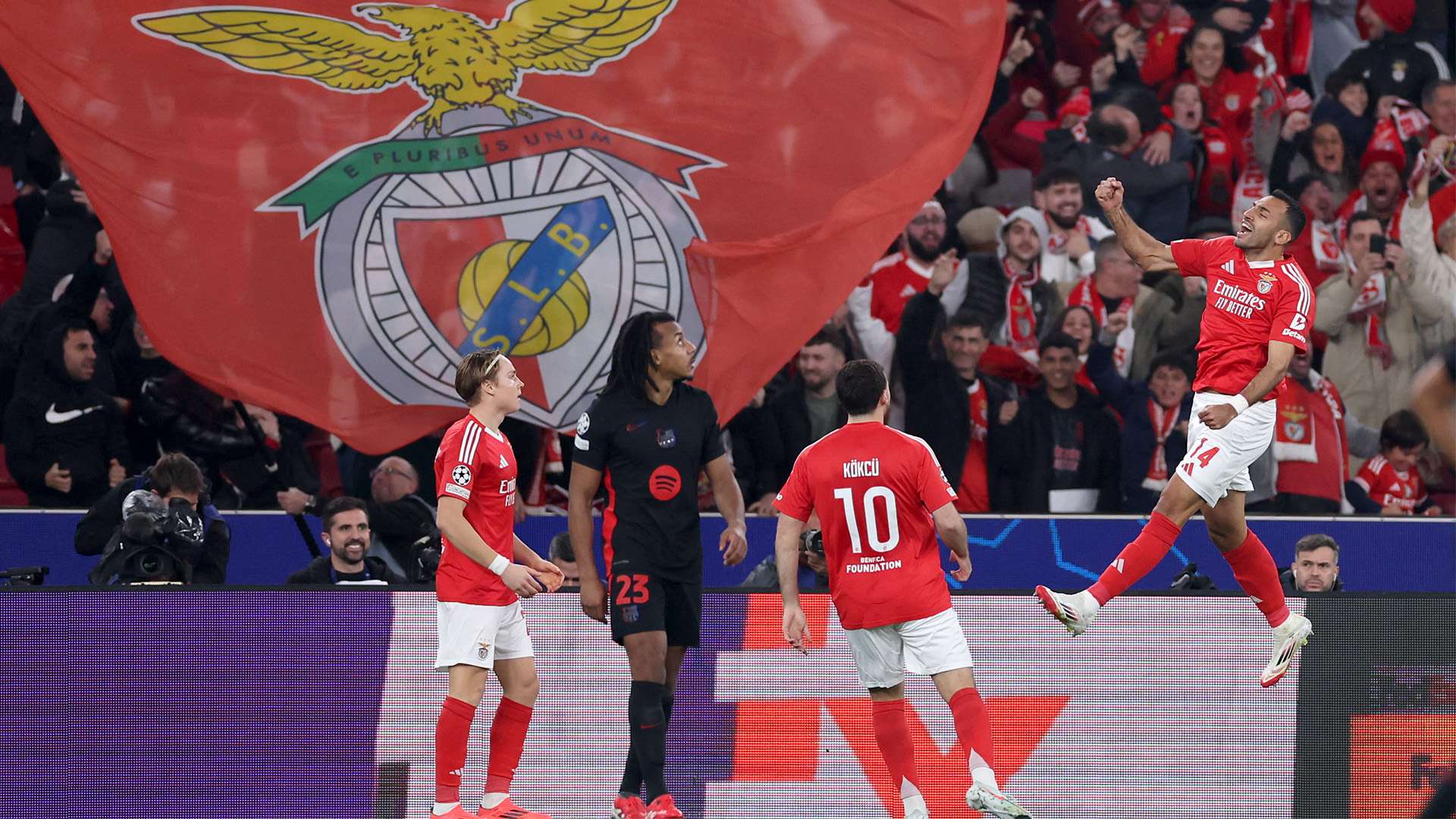 刺队整体实 刺队整体实